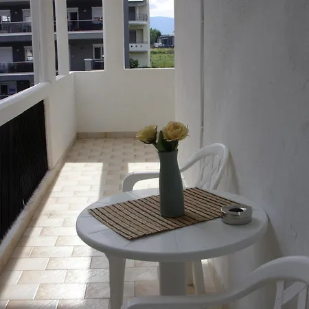 Dimitris Studios Paralia Gr #2 Apartamento *