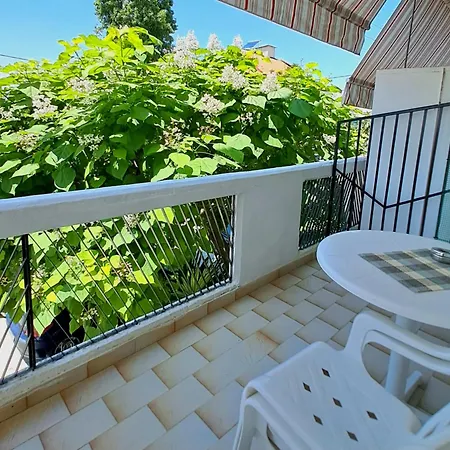 Alexandros Apartment
